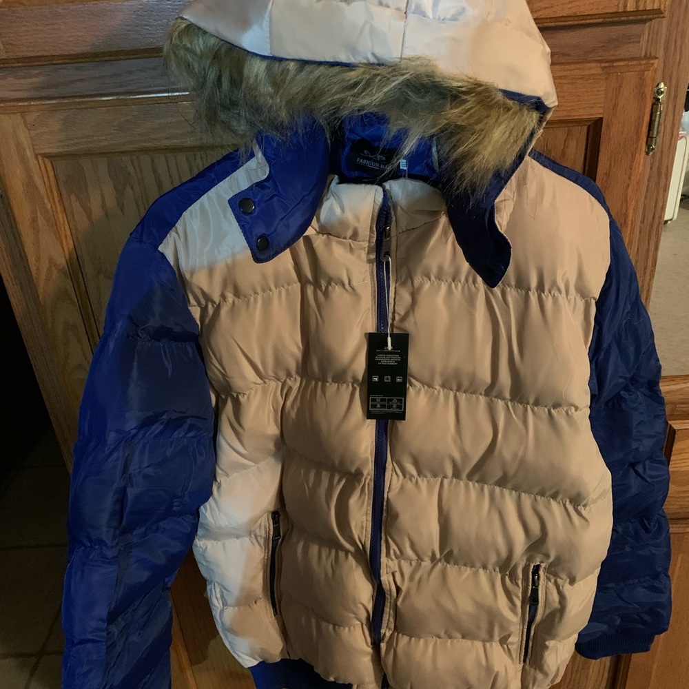 I have 3 of these coats and they’re not my size.